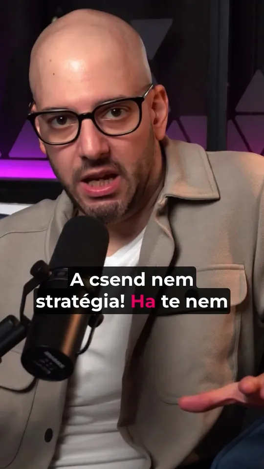 TikTok videó borítója: Simon Zoltán a STUDIO+ stúdióban